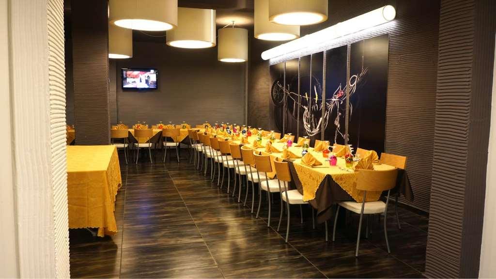 Hotel Scigliano Rossano Restaurace fotografie