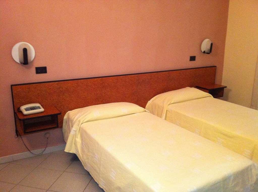 Hotel Scigliano Rossano Pokoj fotografie